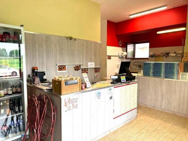 Locale Commerciale in vendita a Caldogno, Veneto