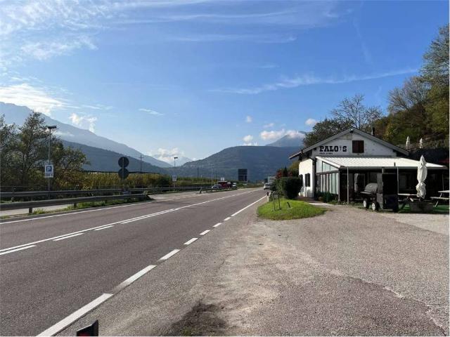 Locale Commerciale in vendita a Comunità Alta Valsugana e Bersntol, Caldonazzo