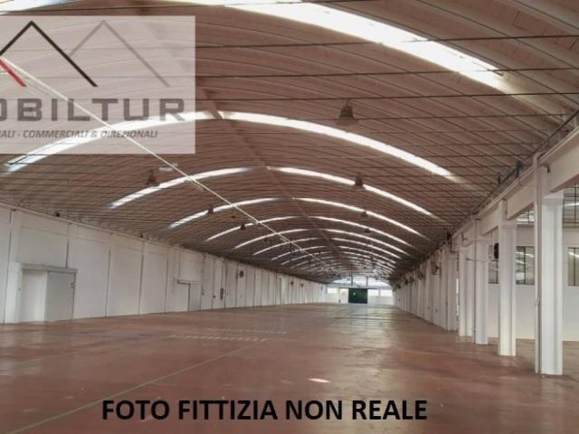 Locale Commerciale in vendita a Colle di Sotto, Calenzano