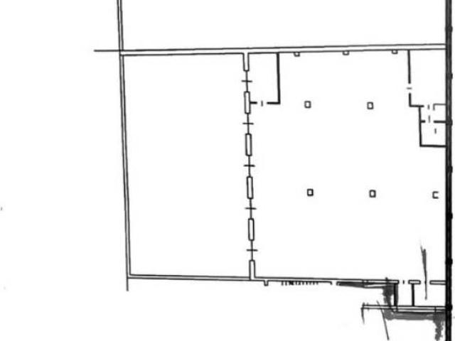 Locale Commerciale in vendita a Puglia, Lecce
