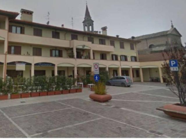 Locale Commerciale in vendita a Calvatone, Lombardia