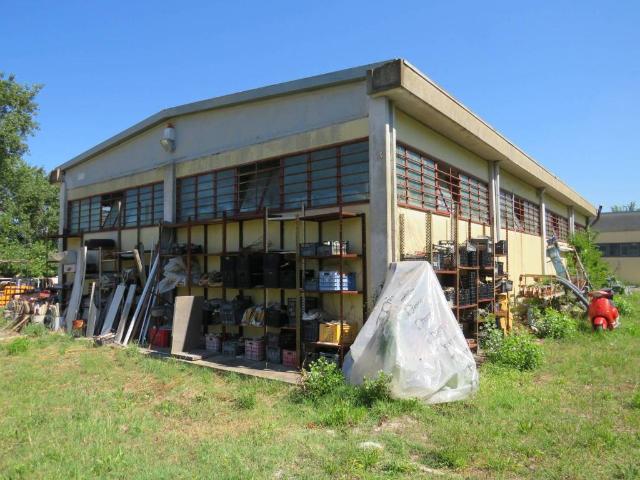 Locale Commerciale in vendita a Calvi Dell'umbria, Umbria