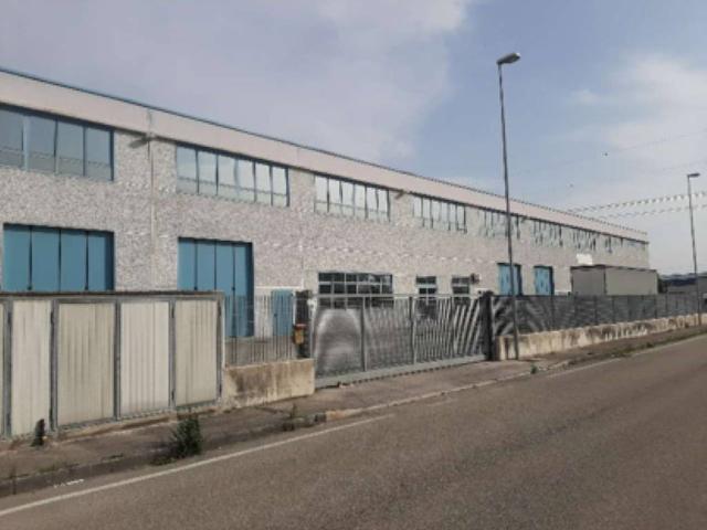 Locale Commerciale in vendita a Marche, Ancona
