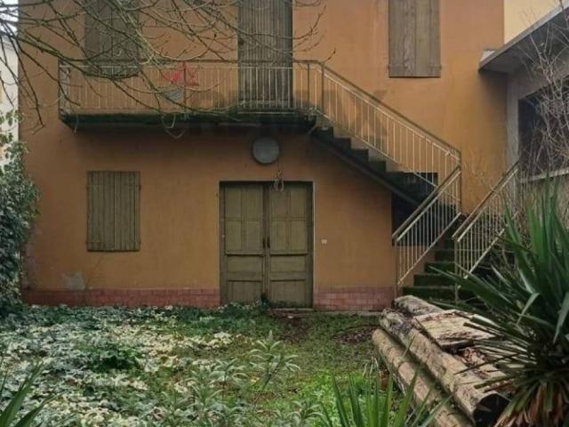 Locale Commerciale in vendita a Pianura Reggiana, Re