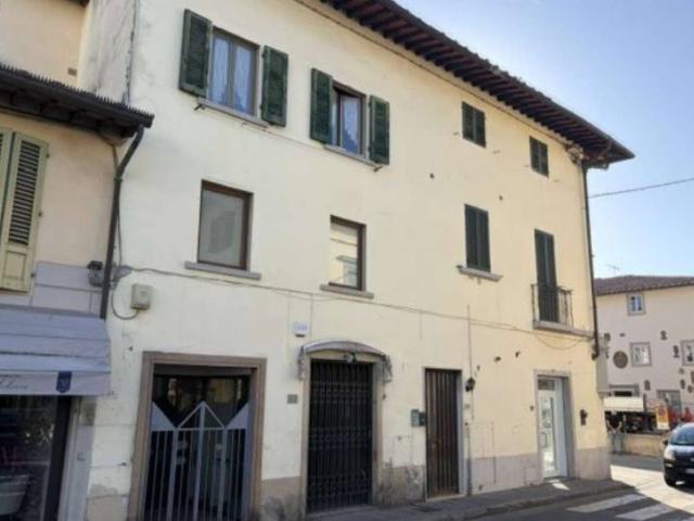 Locale Commerciale in vendita a Santa Maria, Campi Bisenzio