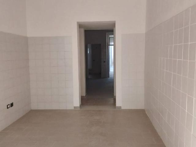 Locale Commerciale in vendita a Capalle, Campi Bisenzio