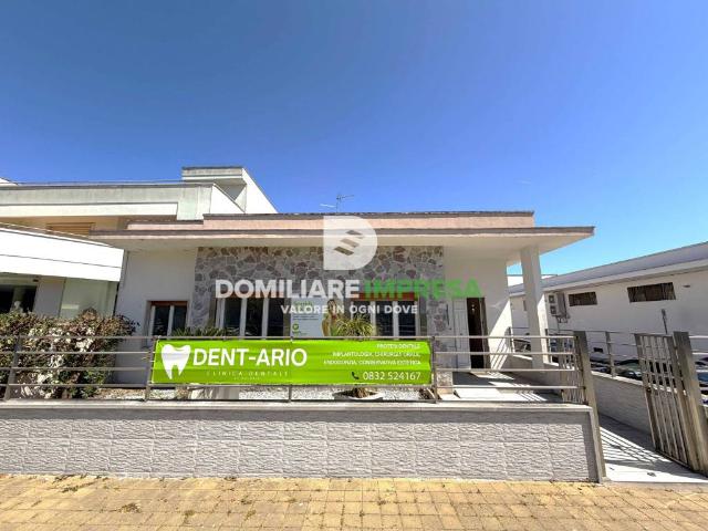 Locale Commerciale in vendita a Puglia, Lecce