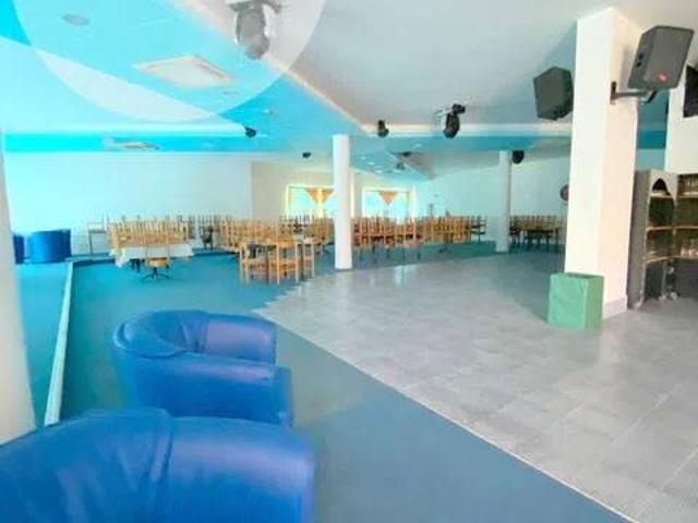 Locale Commerciale in vendita a Sant'Onofrio, Campli