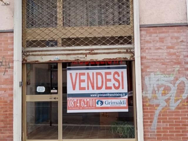Locale Commerciale in vendita a Campobasso, Molise