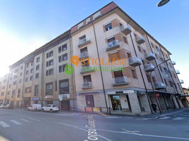 Locale Commerciale in vendita a Campobasso, Molise