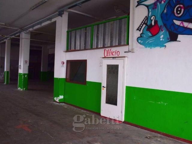 Locale Commerciale in vendita a Campobasso, Molise