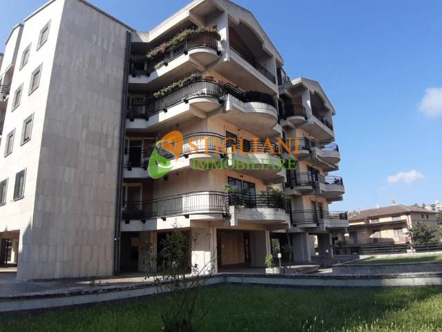 Locale Commerciale in vendita a Campobasso, Molise