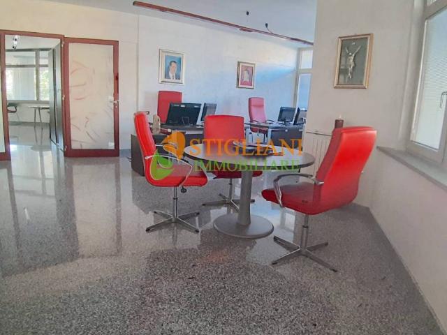 Locale Commerciale in vendita a Campobasso, Molise