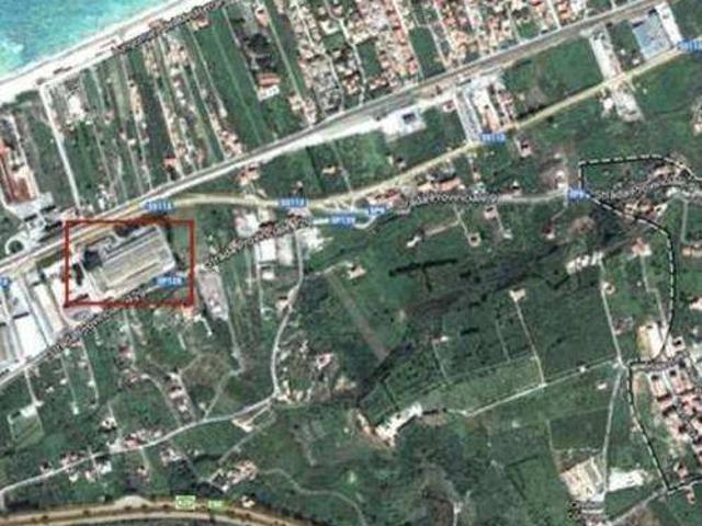 Locale Commerciale in vendita a Campofelice Di Roccella, Sicilia