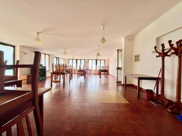 Locale Commerciale in vendita a Campoformido, Friuli-Venezia Giulia