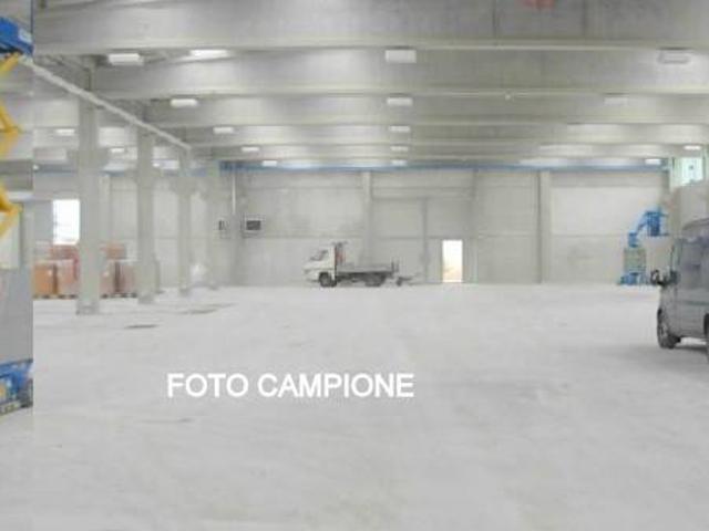 Locale Commerciale in vendita a Campoverardo, Camponogara