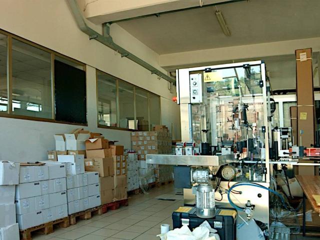 Locale Commerciale in vendita a Piemonte, Cuneo