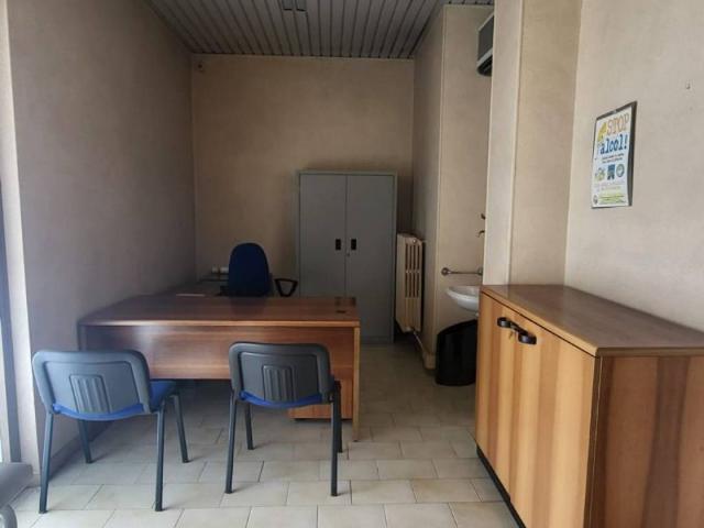 Locale Commerciale in vendita a Piemonte, Cuneo