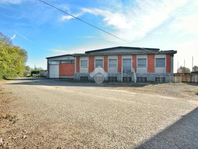 Locale Commerciale in vendita a Piemonte, Biella