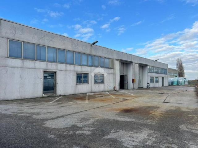 Locale Commerciale in vendita a Candiana, Veneto