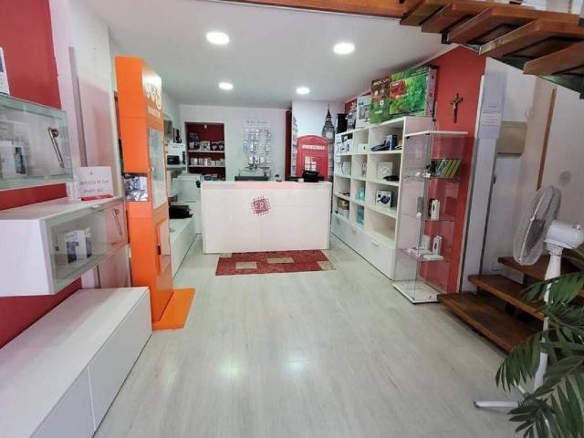 Locale Commerciale in vendita a Canicattini Bagni, Sicilia