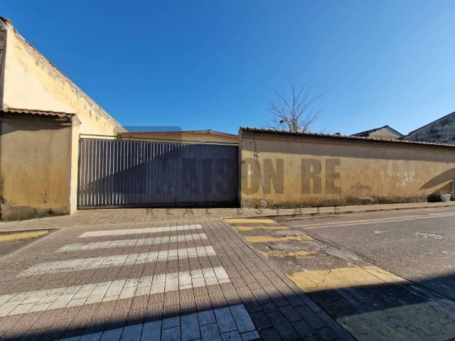 Locale Commerciale in vendita a Canneto sull'Oglio, Mantova