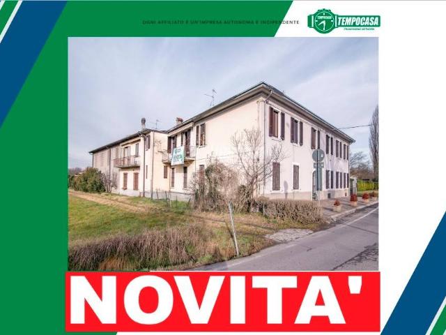 Locale Commerciale in vendita a Canonica D'adda, Lombardia