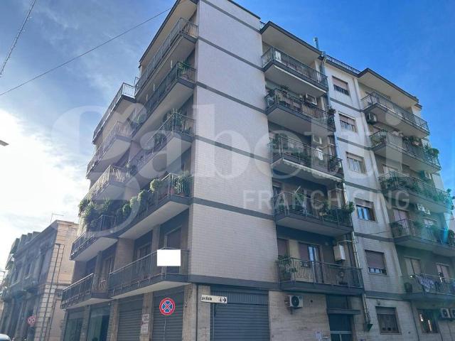 Locale Commerciale in vendita a Canosa di Puglia, Barletta-Andria-Trani