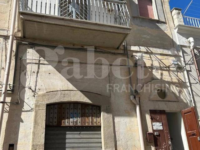 Locale Commerciale in vendita a Puglia, Barletta-andria-trani