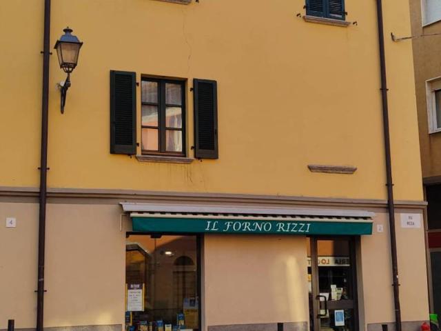Locale Commerciale in vendita a San Francesco, Canzo