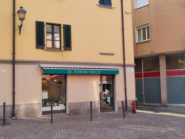 Locale Commerciale in vendita a San Francesco, Canzo
