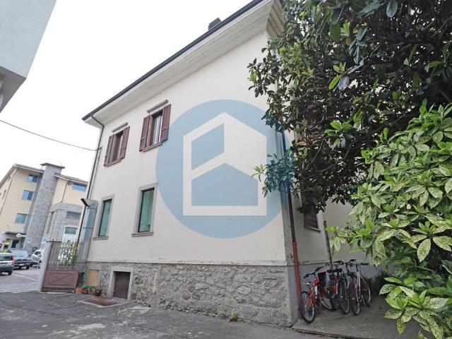 Locale Commerciale in vendita a Comunità montana della valle Camonica, Capo Di Ponte