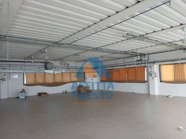 Locale Commerciale in vendita a Unione dei Comuni Circondario dell'Empolese Valdelsa, Capraia
