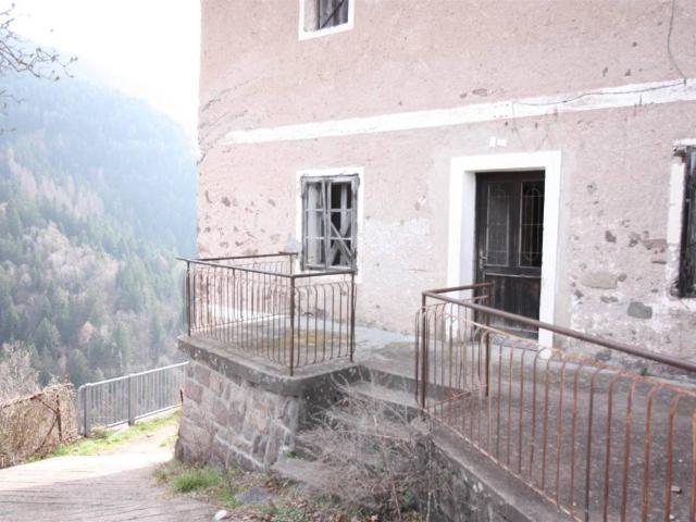 Locale Commerciale in vendita a Comunità territoriale della Val di Fiemme, Capriana