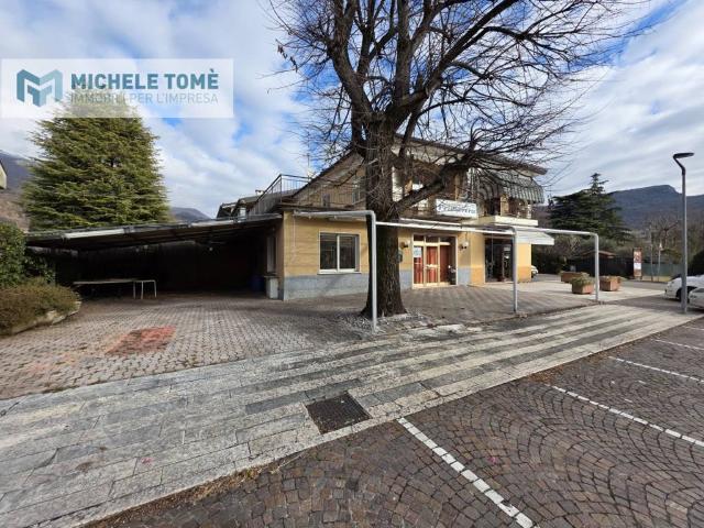 Locale Commerciale in vendita a Rubiana, Caprino Veronese