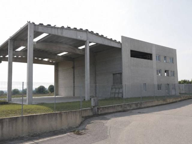 Locale Commerciale in vendita a Piemonte, Torino