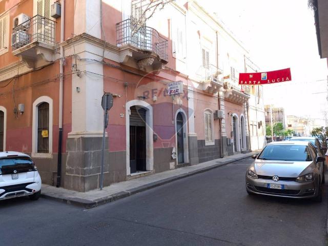 Locale Commerciale in vendita a Carlentini, Sicilia