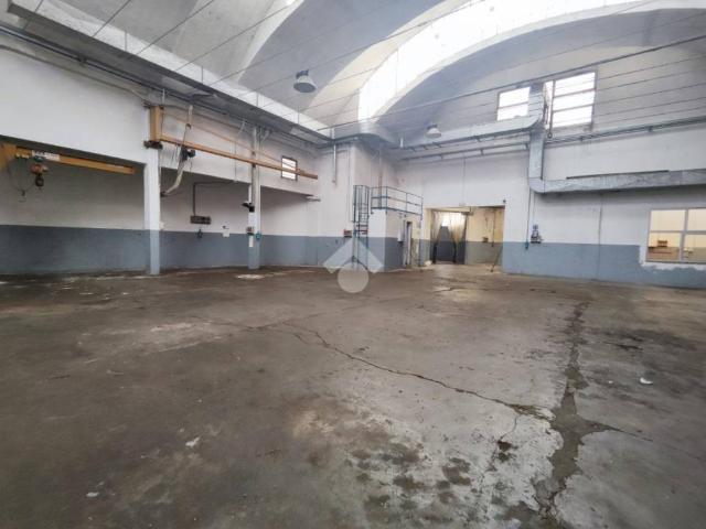 Locale Commerciale in vendita a Cassina Pertusella, Caronno Pertusella