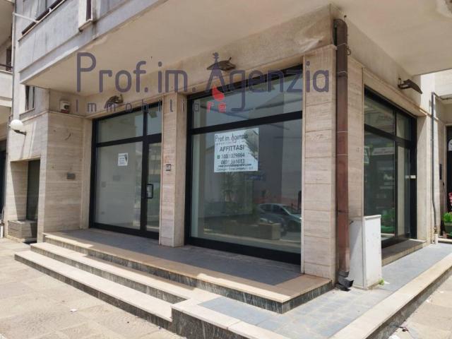 Locale Commerciale in vendita a Puglia, Brindisi