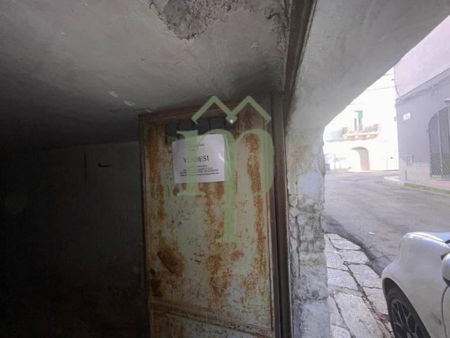 Locale Commerciale in vendita a Puglia, Brindisi