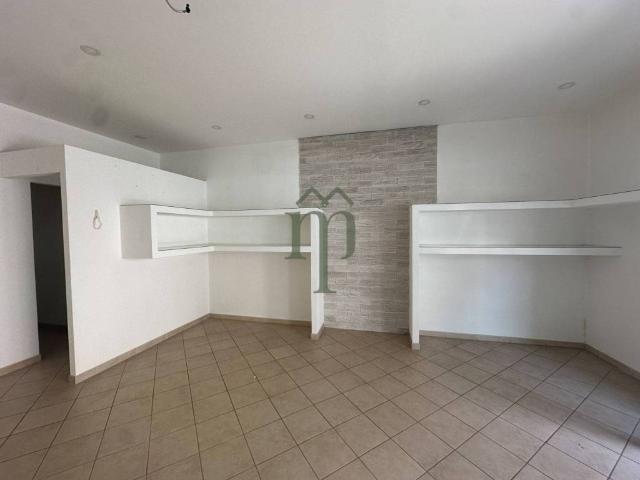 Locale Commerciale in vendita a Puglia, Brindisi