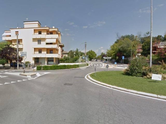 Locale Commerciale in vendita a Carpenedolo, Lombardia