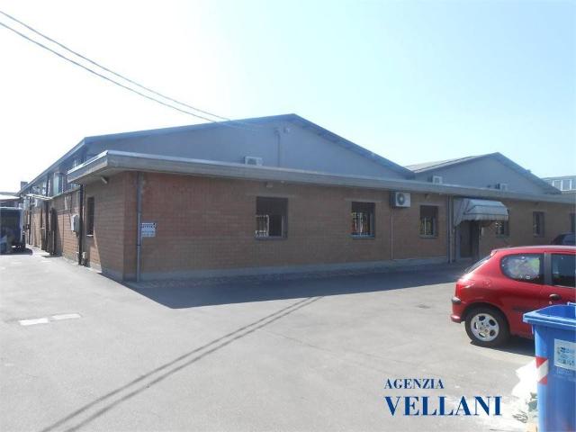 Locale Commerciale in vendita a Unione delle Terre d'Argine, Carpi