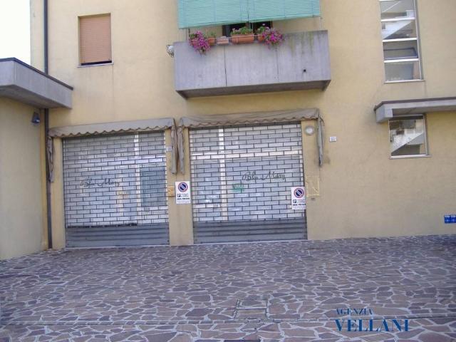 Locale Commerciale in vendita a Unione delle Terre d'Argine, Carpi