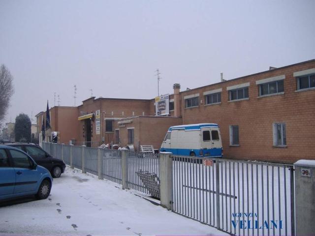Locale Commerciale in vendita a Unione delle Terre d'Argine, Carpi
