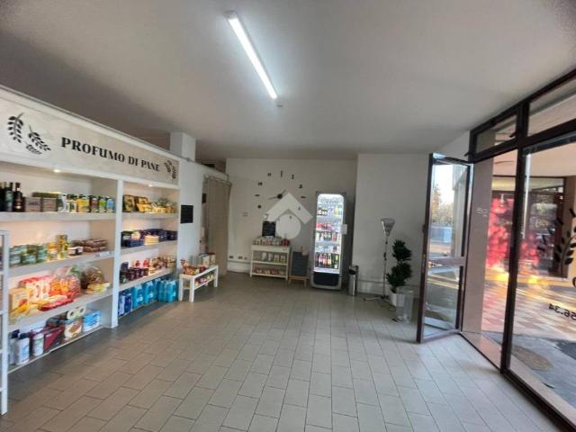 Locale Commerciale in vendita a Unione delle Terre d'Argine, Carpi
