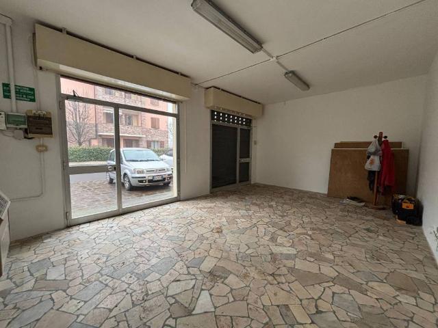 Locale Commerciale in vendita a Unione delle Terre d'Argine, Carpi