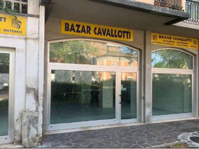 Locale Commerciale in vendita a Unione delle Terre d'Argine, Carpi