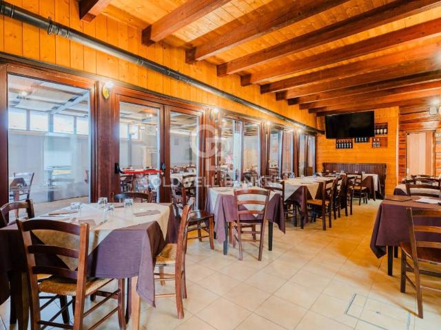 Locale Commerciale in vendita a Puglia, Lecce