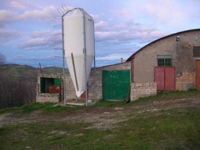 Locale Commerciale in vendita a Carpineto Sinello, Abruzzo